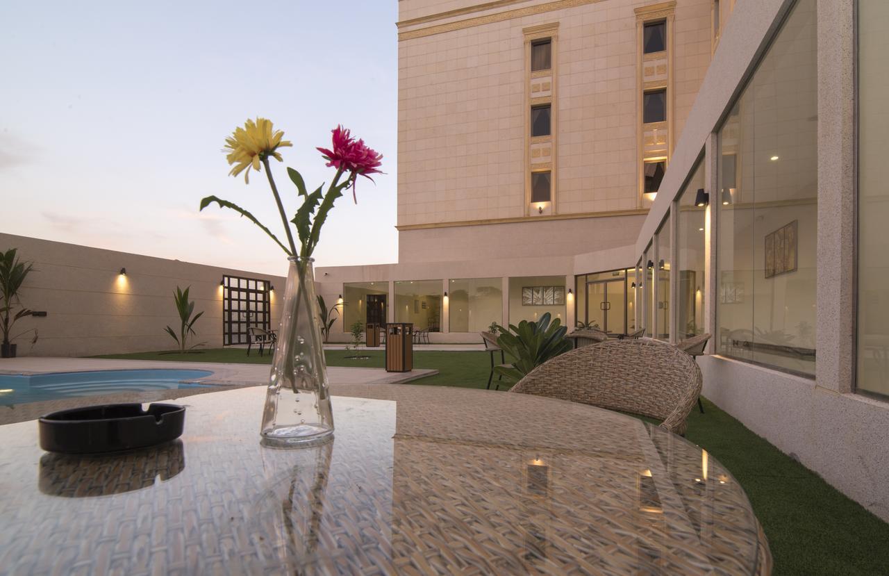 Noon Hotel Suites Khafji Buitenkant foto