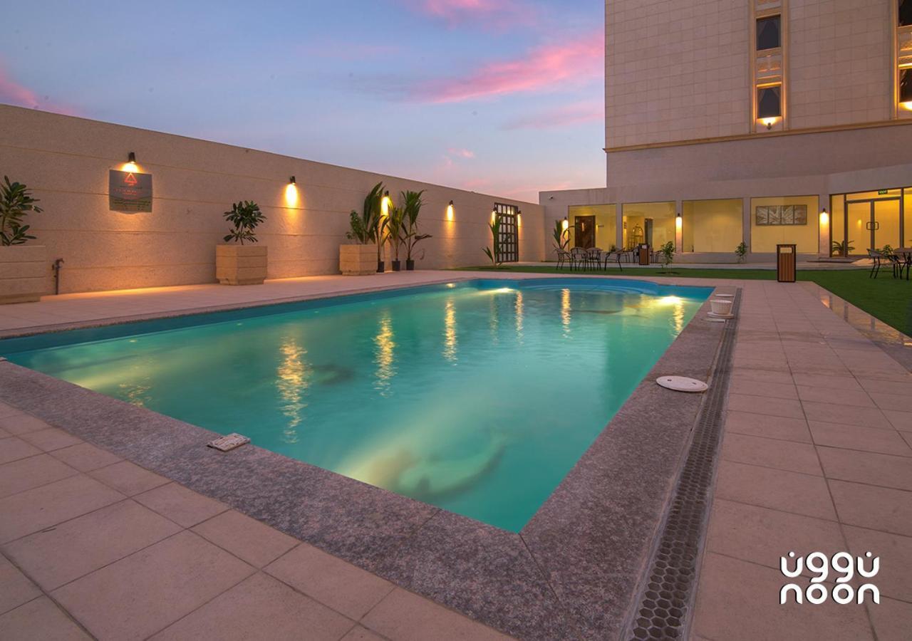 Noon Hotel Suites Khafji Buitenkant foto